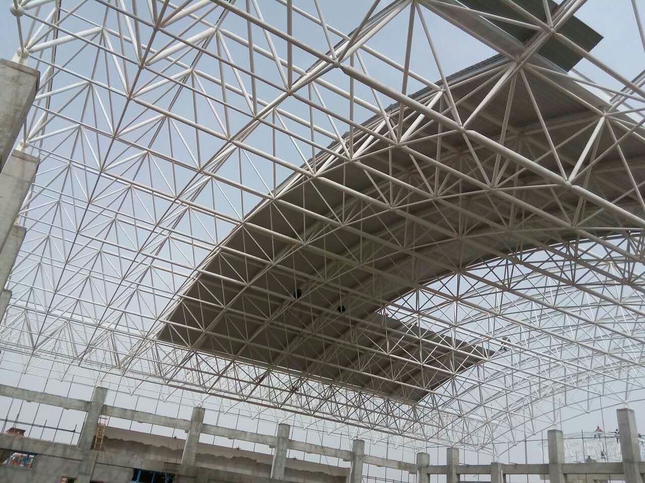 沁阳青岛一汽网架